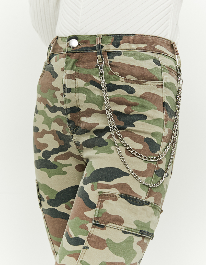 Pantalon Cargo Skinny Camouflage Détail Chaîne